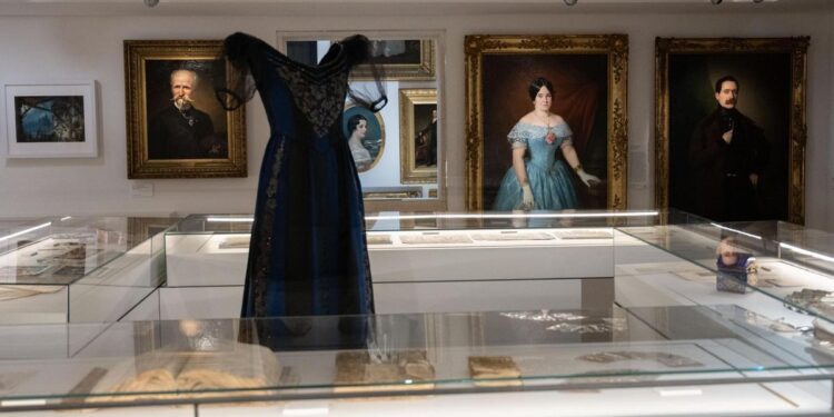 Felipe VI inaugura el Museo Nacional de Artes Escénicas, que sustituye y actualiza al que ya existía dedicado al teatro en Almagro