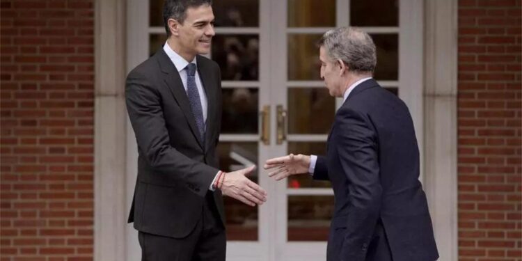 Moncloa confía en la presión del PP europeo sobre Feijóo para que se pliegue a su plan de rearme