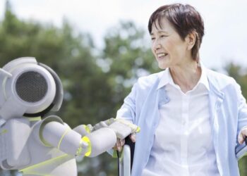 China promoverá uso de robots humanoides para cuidado de ancianos