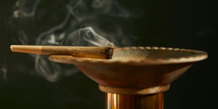 El cannabis ya es la sustancia ilegal de mayor consumo en la Comunidad de Madrid con un ‘ligero incremento’ en 2024