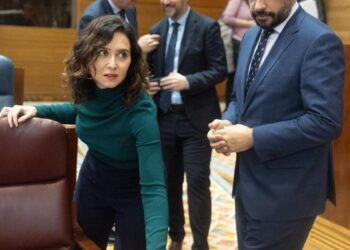 El Gobierno lleva al Constitucional a Ayuso por mantener su negativa a que el edificio de Sol sea un lugar de memoria