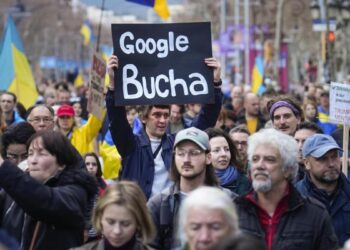 Los ucranianos refugiados en España piden la unidad de los europeos tras la humillación de Trump a Zelenski