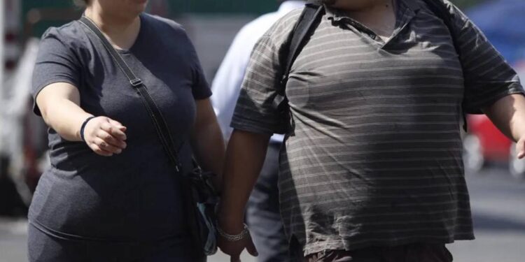 ¿El matrimonio está asociado con la ganancia de peso? Los hombres casados tienen tres veces más riesgo de obesidad
