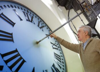 El reloj de la Puerta del Sol detendrá sus agujas por primera vez en 30 años: este es el motivo