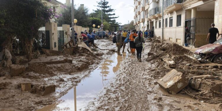 La jueza de Catarroja da ‘cinco días’ a la Generalitat Valenciana para comunicar quién envió la alerta y datos de caudal a la CHJ