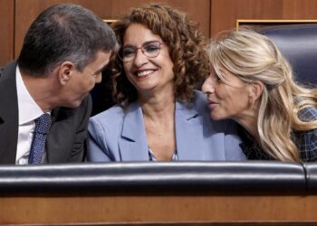 Sumar urge a Hacienda a reunirse con Yolanda Díaz para buscar una ‘solución negociada’ a la crisis por el SMI