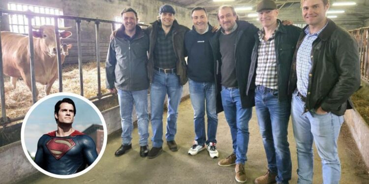 ‘Superman’ visita Galicia: el viaje de Henry Cavill para comprar vacas de rubia gallega