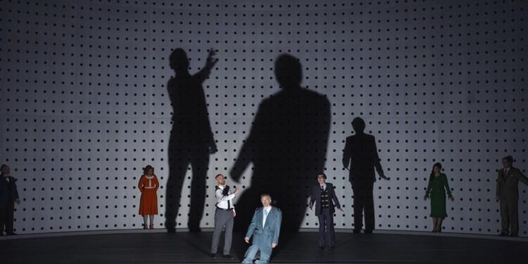 Claus Guth e Ivor Bolton firman en el Teatro Real un brillante ‘Mitridate’, la ópera que Mozart escribió con catorce años