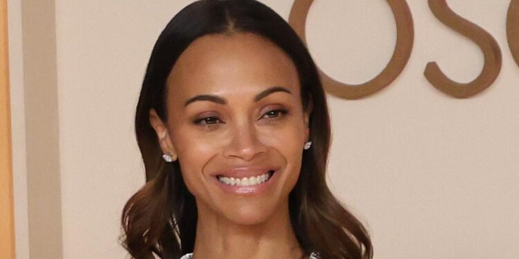 Zoe Saldaña, la reina del ‘blockbuster’ que consiguió esquivar la polémica de ‘Emilia Pérez’, gana su primer Oscar