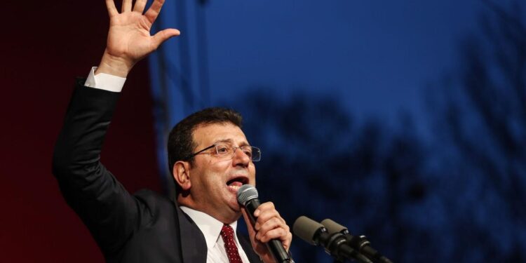 La justicia turca decreta la prisión provisional para el alcalde de Estambul