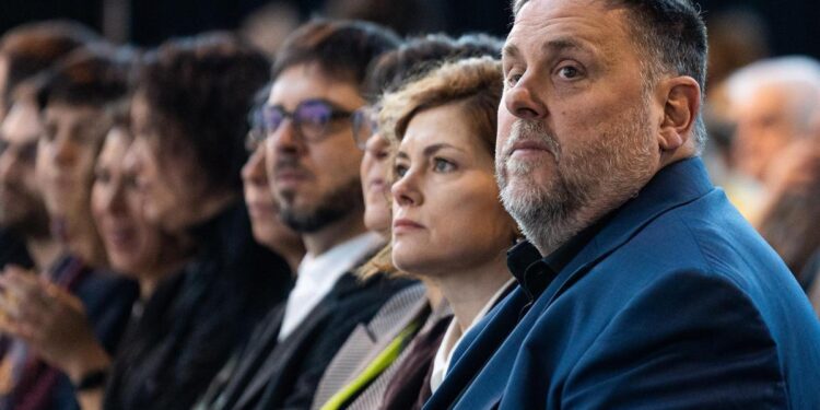 ERC apuntala una estrategia independentista a largo plazo sin menciones a la vía unilateral