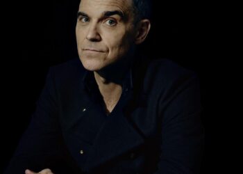 Robbie Williams: “Me encantaría cantar con Estopa, ¡los Oasis españoles!”