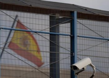 Los sindicatos policiales piden la dimisión de Marlaska por la cesión de la inmigración a Catalunya y anuncian acciones judiciales