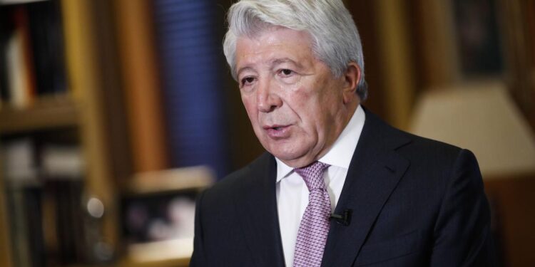 Cerezo afirma que el Atlético ‘tomará las medidas que tengamos que tomar’ por el penalti anulado a Julián