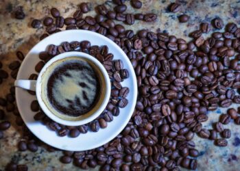 El café en máximos históricos: el rally del 40% que sacude al mercado global