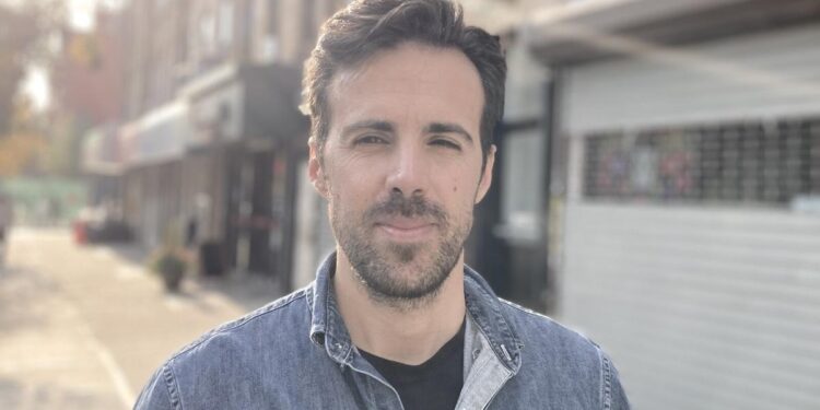 Argemino Barro, periodista y escritor: ‘Mariúpol era el símbolo de la Ucrania libre’