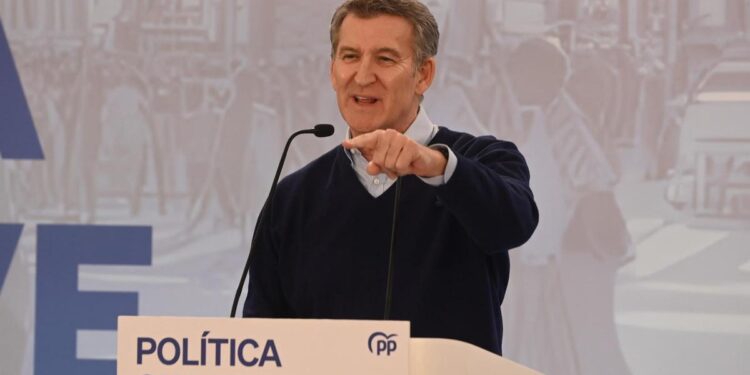 Feijóo dice que el borrado del móvil demuestra que el fiscal general tiene ‘el comportamiento de un delincuente común’