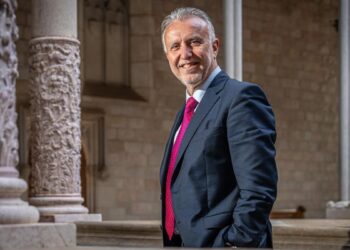 Ángel Víctor Torres: ‘Sería inexplicable y partidista que los presidentes del PP rechazaran la quita del FLA’