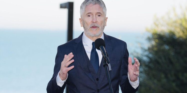 Marlaska presume de inversión en la lucha contra el narco en plena polémica por la falta de recursos