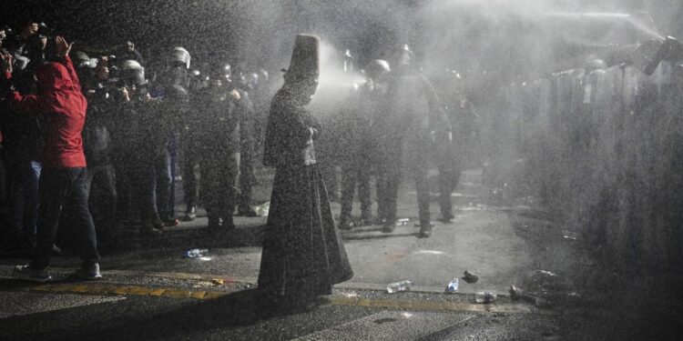 La oposición turca amenaza con mantenerse en las calles hasta la liberación del alcalde de Estambul