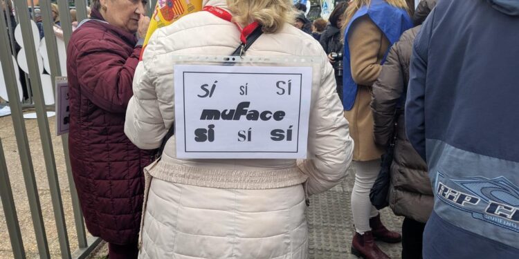 El informe de la AIReF sobre Muface propone que los nuevos funcionarios entren en la sanidad pública: ‘Mejoraría la eficiencia del sistema’