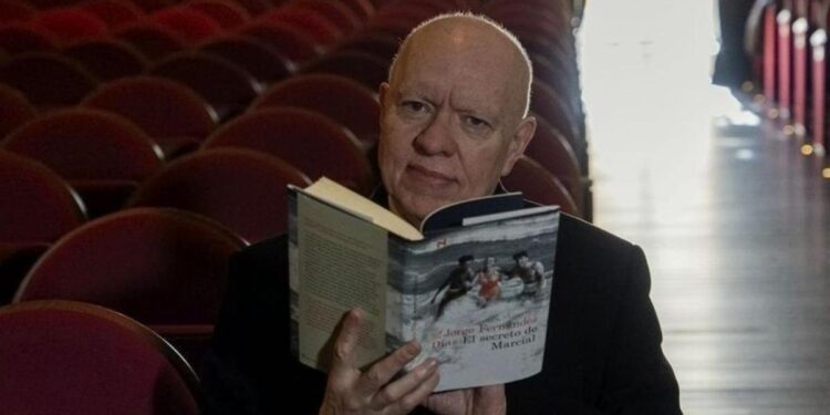 Jorge Fernández Díaz, último premio Nadal: ‘Madre solo hay una, pero cada padre es un enigma y me tocaba resolverlo’