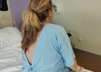 Mamá por sorpresa: acude al médico por unos dolores y se entera que estaba embarazada y de parto