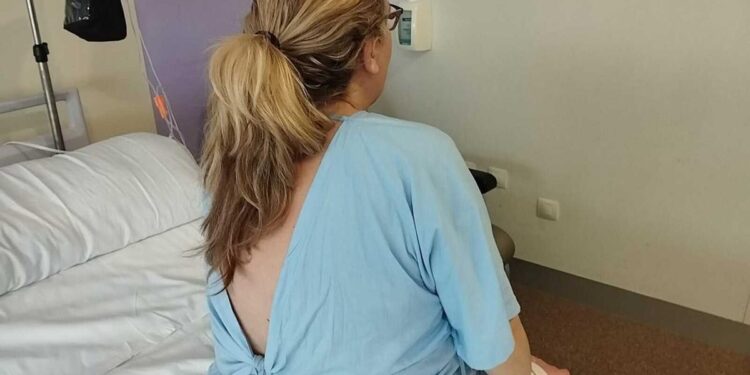 Mamá por sorpresa: acude al médico por unos dolores y se entera que estaba embarazada y de parto