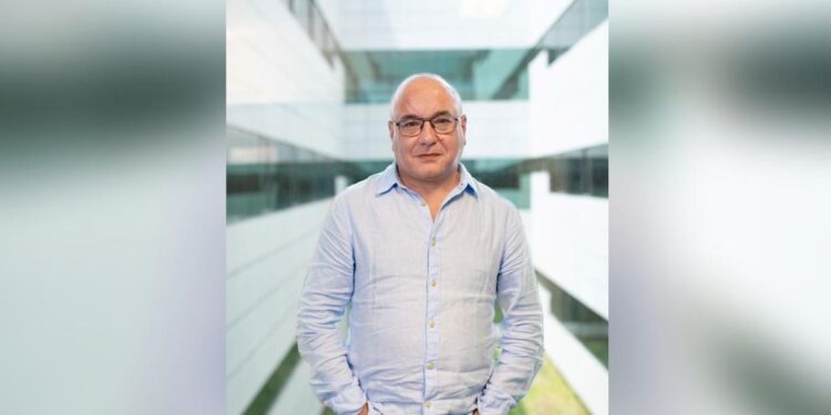 Sergio Vázquez Estévez, doctor: ‘En un futuro secuenciaremos a todos los pacientes e iremos a tratar la mutación genética que provoca el cáncer’