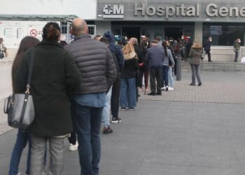 La espera media en las urgencias de los hospitales públicos puede superar las 3 horas, según una encuesta de la OCU