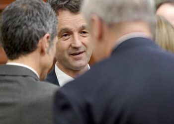 El presidente de Indra anuncia que entregará al Ejército los primeros blindados Dragón ‘las próximas semanas’