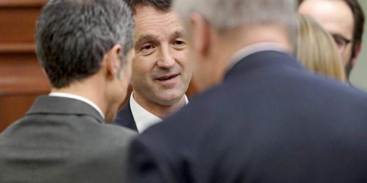 El presidente de Indra anuncia que entregará al Ejército los primeros blindados Dragón ‘las próximas semanas’