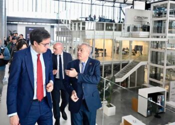 Óscar López: ‘España es el mayor ejemplo de colaboración público-privada en digitalización’