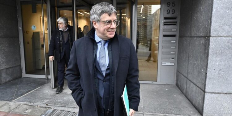 Moncloa enfría la urgencia de una reunión entre Sánchez y Puigdemont a la espera de más acuerdos