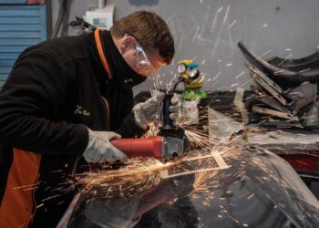 Los adultos sin titulación académica pero con competencias básicas podrán acceder a la FP