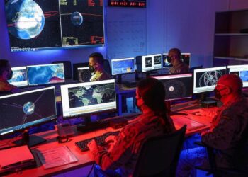 España forma a los militares contra ataques en el espacio