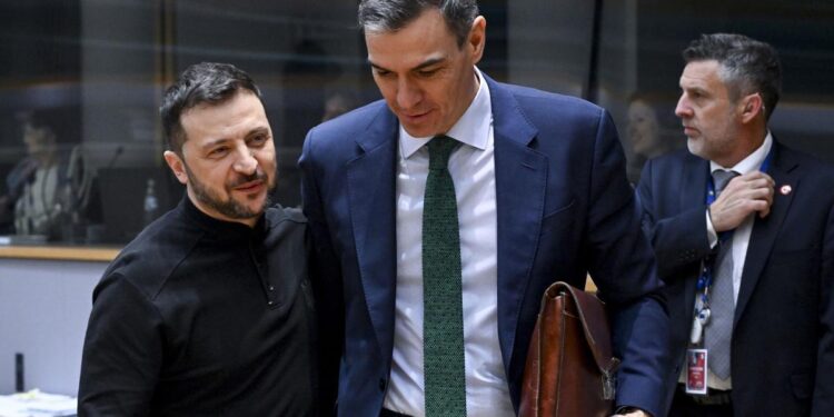 Sánchez se suma a la propuesta para que la UE siente a un representante en la mesa de negociación sobre Ucrania