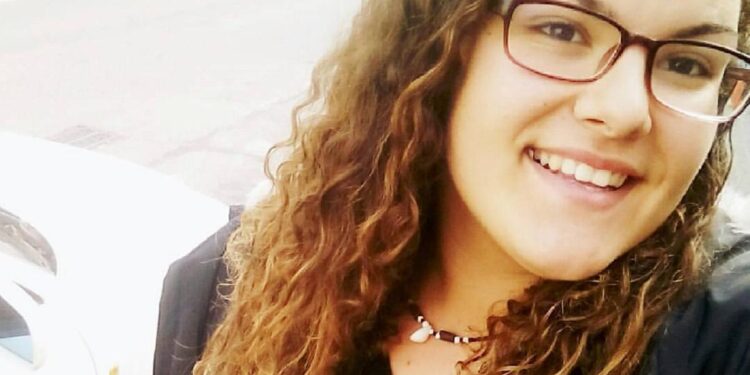 Fátima Ofkir, la amnistiada tras pasar 7 años en una prisión de Omán: ‘Ya estoy en casa, cuando esté estabilizada podré hablar’