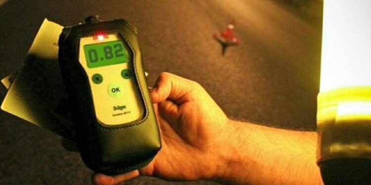 El Congreso empieza los trabajos para rebajar a 0,1 la tasa máxima de alcohol permitida para los conductores