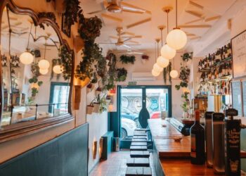 Otra fritura gaditana es posible: Tabanco Amores y su carta en la que no te darás cuenta de que todo es sin gluten