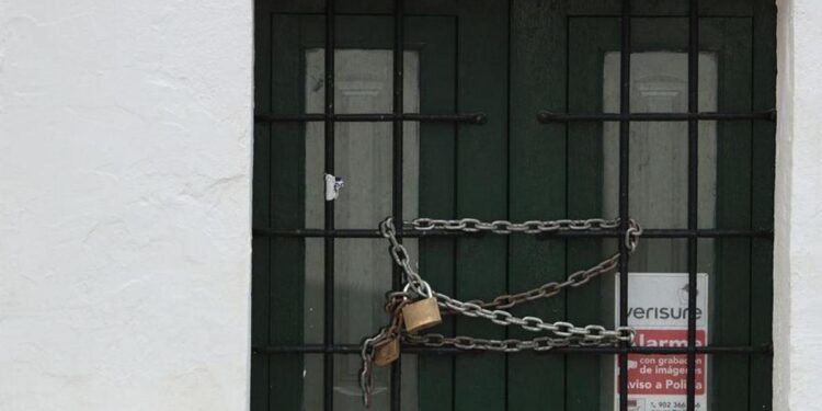 Las secuelas de una okupación en Ibiza: ‘Hurgan en tus cosas privadas, es como una violación’