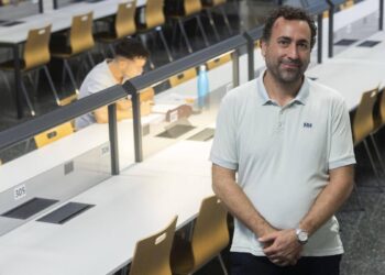 Ladislao Salmerón, catedrático e investigador: ‘Con 14 años no puedes leer con titubeos ni dudar cuánto es 7 + 4’