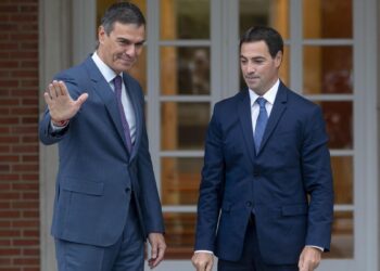 El Gobierno ‘estudiará’ extender a Euskadi las competencias en inmigración pactadas con Junts