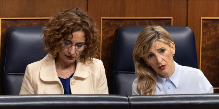 Acuerdo entre Trabajo y Hacienda para que los perceptores del SMI no tengan que tributar en el IRPF en 2025