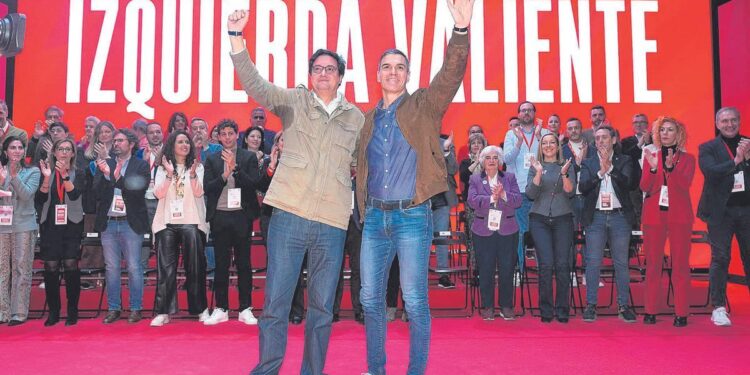 Óscar López, el ministro ‘muy PSOE’ elegido por Pedro Sánchez para hacer frente a Ayuso