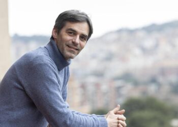 Ábel Bereményi, antropólogo: ‘La movilidad social tiene un coste social y emocional muy cruel para el pueblo gitano’