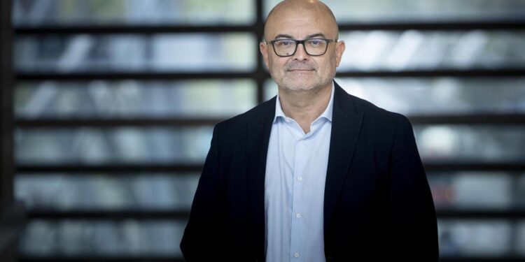 Antonio Fornés, filósofo: ‘Viajar y filosofar comparten la misma dinámica, la necesidad de distanciarte de lo que te rodea’