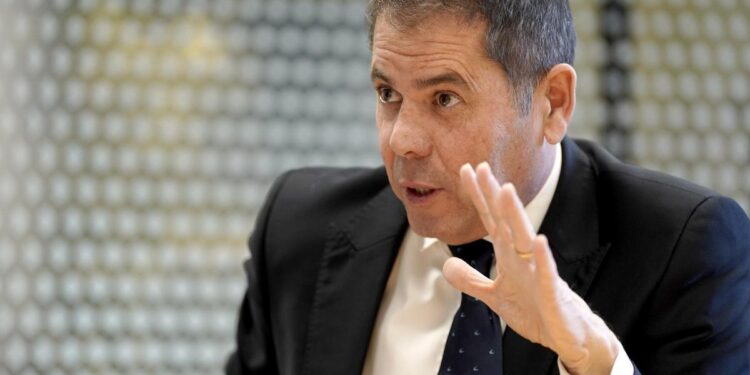 ‘La incertidumbre con la jornada laboral bloquea la renovación de convenios’