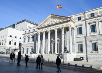El Congreso fijará unas normas básicas de comportamiento ante el señalamiento a periodistas