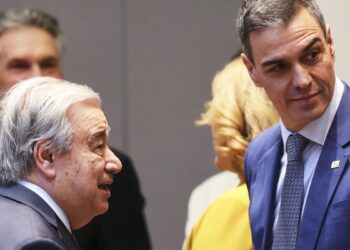 Sánchez rebaja el choque con Sumar por el plan de rearme a una “discrepancia histórica’ por su identidad y sin consecuencias